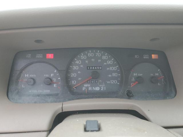 Photo 9 from auction – 2005 MERCURY GRAND MARQ with VIN 2MEFM75W25X618688