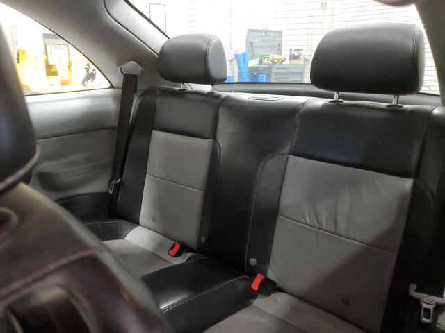 Photo 11 from auction – 2004 VOLKSWAGEN NEW BEETLE with VIN 3VWFE31C54M402831
