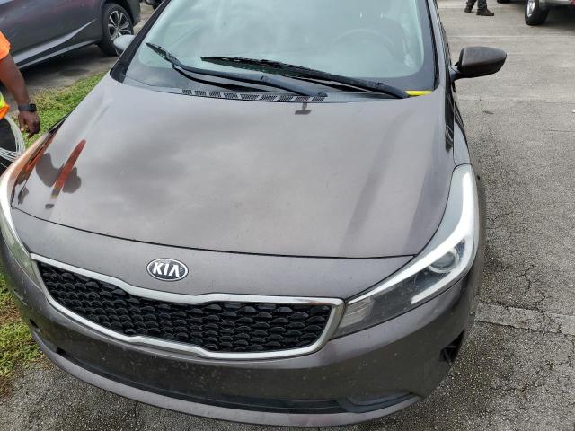 Photo 5 from auction – 2018 KIA FORTE LX with VIN 3KPFL4A7XJE176292
