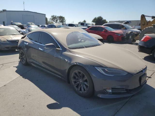 Photo 4 from auction – 2017 TESLA MODEL S with VIN 5YJSA1E22HF228665