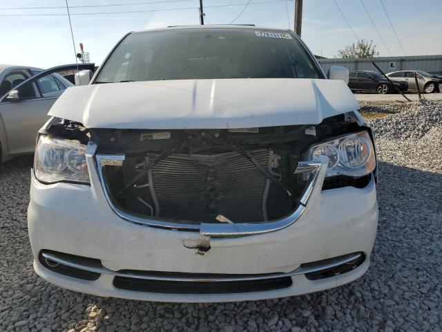 Photo 5 from auction – 2016 CHRYSLER TOWN & COU with VIN 2C4RC1BG4GR155939