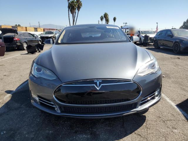 Photo 5 from auction – 2013 TESLA MODEL S with VIN 5YJSA1CG1DFP04266
