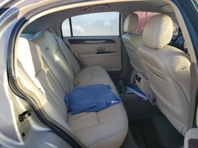 Photo 10 from auction – 2004 LINCOLN TOWN CAR E with VIN 1LNHM81W74Y629461