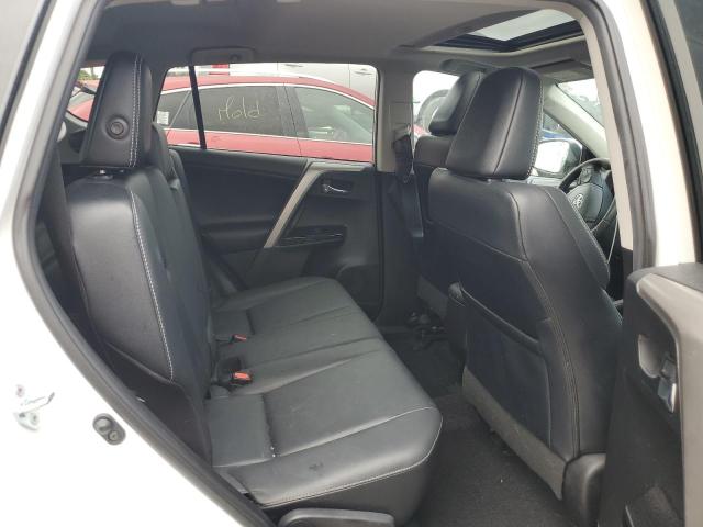 Photo 11 from auction – 2017 TOYOTA RAV4 LIMIT with VIN 2T3DFREV6HW596571