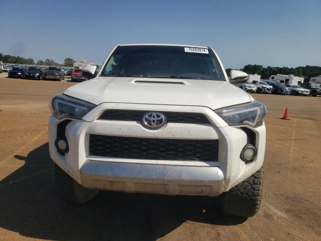 Photo 5 from auction – 2014 TOYOTA 4RUNNER SR with VIN JTEBU5JR6E5158419