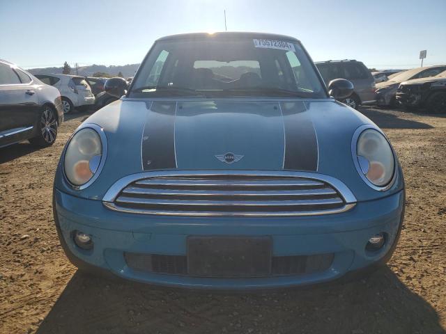 Photo 5 from auction – 2008 MINI COOPER with VIN WMWMF33538TU64822