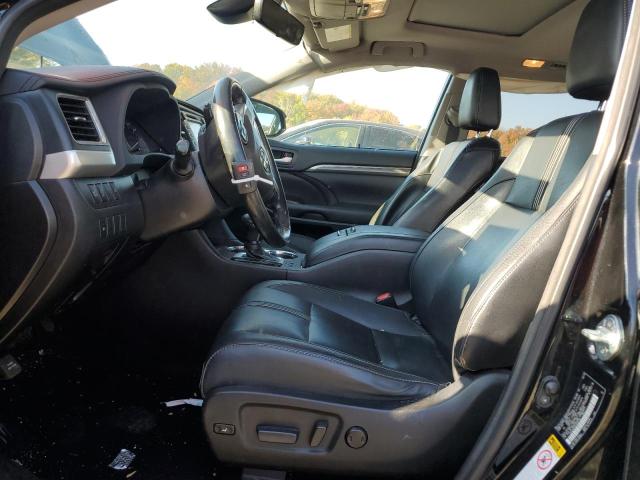 Photo 7 from auction – 2018 TOYOTA HIGHLANDER with VIN 5TDJZRFH9JS858139