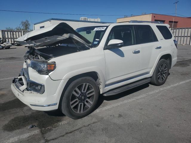 TOYOTA 4RUNNER SR 2017 with VIN JTEZU5JR4H5156543 - Photo from auction
