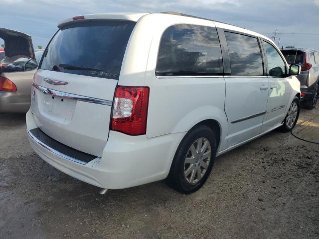 Photo 3 from auction – 2016 CHRYSLER TOWN & COU with VIN 2C4RC1BG7GR300388