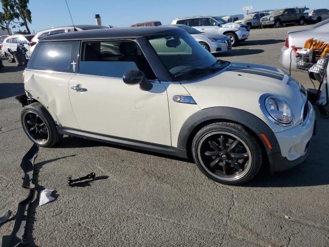 Photo 4 from auction – 2011 MINI COOPER S with VIN WMWSV3C51BTY14532