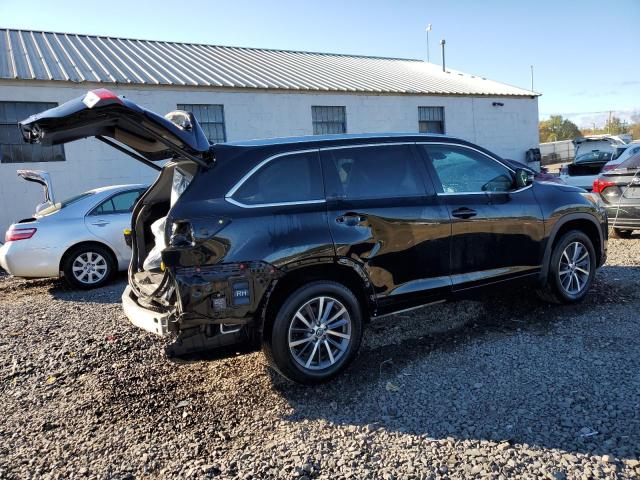 Photo 3 from auction – 2017 TOYOTA HIGHLANDER with VIN 5TDJZRFH2HS391429