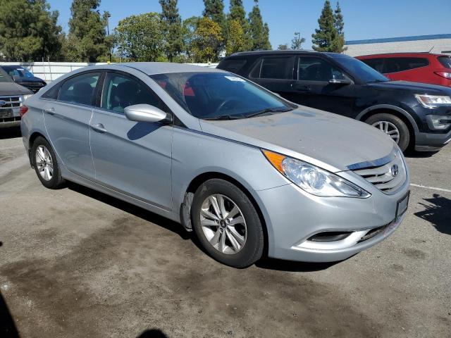 Photo 4 from auction – 2012 HYUNDAI SONATA with VIN 5NPEB4ACXCH415205