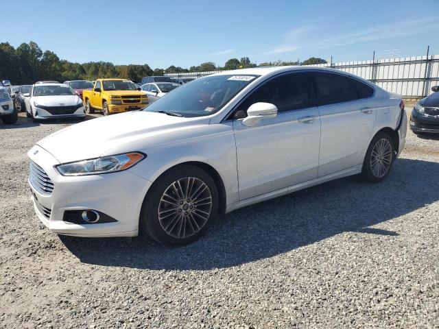FORD FUSION SE 2016 with VIN 3FA6P0HD9GR322813 - Photo from auction