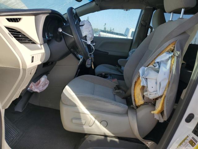Photo 7 from auction – 2016 TOYOTA SIENNA LE with VIN 5TDKK3DC6GS716319