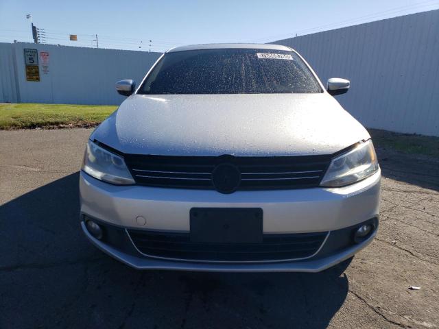 Photo 5 from auction – 2014 VOLKSWAGEN JETTA TDI with VIN 3VWLL7AJ2EM416623