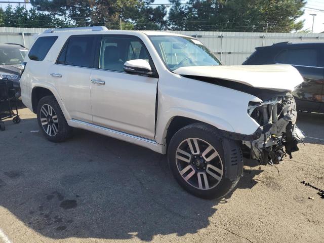 Photo 4 from auction – 2019 TOYOTA 4RUNNER SR with VIN JTEBU5JR8K5694977