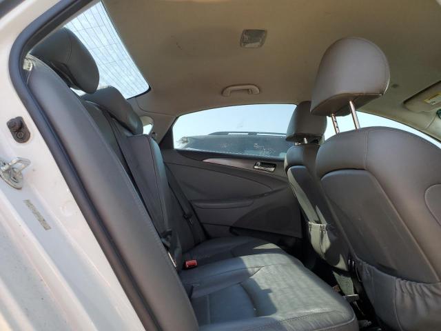 Photo 10 from auction – 2013 HYUNDAI SONATA HYB with VIN KMHEC4A48DA084697