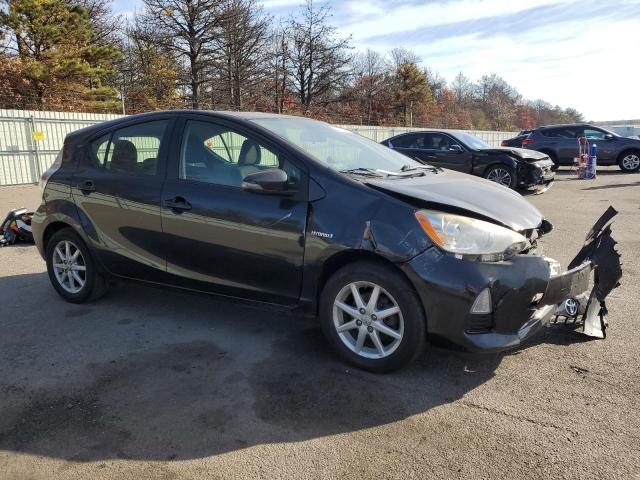 Photo 4 from auction – 2013 TOYOTA PRIUS C with VIN JTDKDTB30D1537425