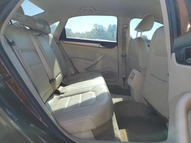 Photo 10 from auction – 2014 VOLKSWAGEN PASSAT S with VIN 1VWAS7A3XEC104305