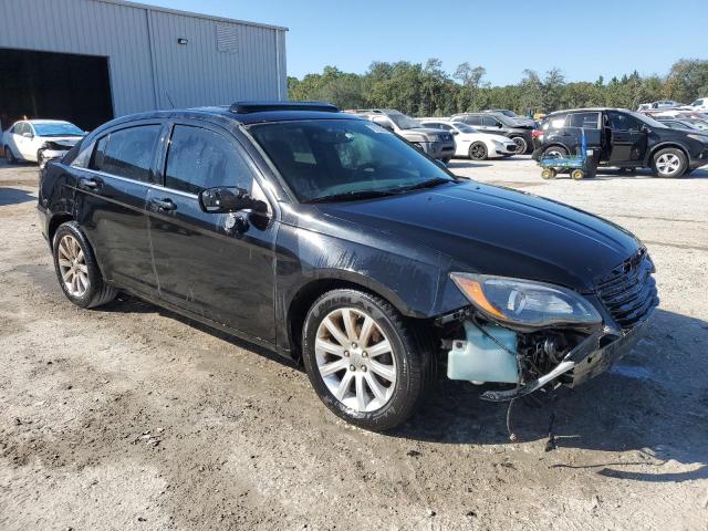 Photo 4 from auction – 2013 CHRYSLER 200 LIMITE with VIN 1C3CCBCG6DN598696