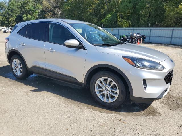Photo 4 from auction – 2020 FORD ESCAPE SE with VIN 1FMCU0G65LUB19067