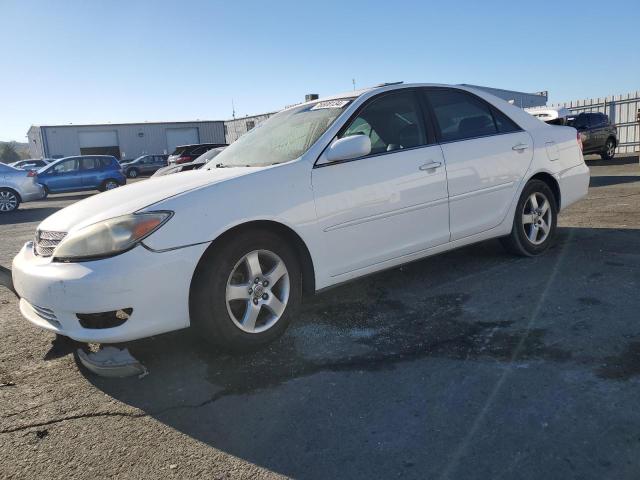 TOYOTA CAMRY LE 2002 with VIN JTDBF30K720010795 - Photo from auction