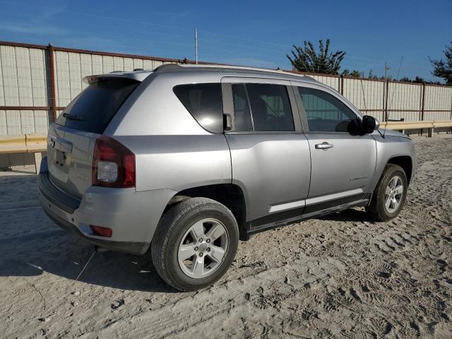 Photo 3 from auction – 2017 JEEP COMPASS LA with VIN 1C4NJCEA7HD116550