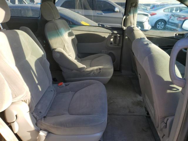 Photo 11 from auction – 2005 TOYOTA SIENNA CE with VIN 5TDZA23C35S310928
