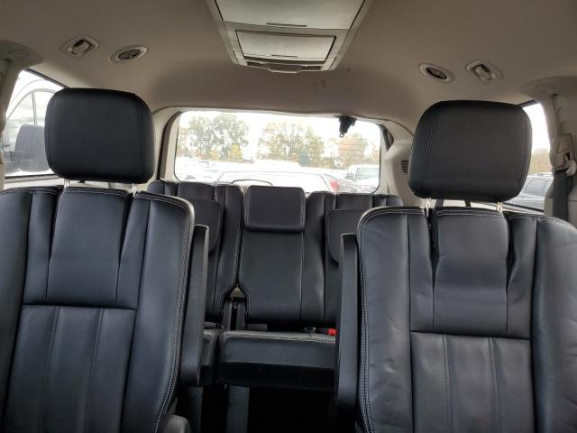 Photo 10 from auction – 2013 CHRYSLER TOWN & COU with VIN 2C4RC1BG9DR660855