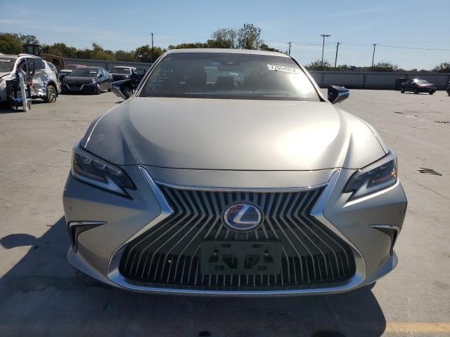Photo 5 from auction – 2021 LEXUS ES 300H UL with VIN 58AFA1C10MU004330