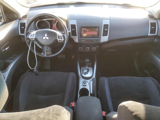 Photo 8 from auction – 2011 MITSUBISHI OUTLANDER with VIN JA4JT3AX7BU606118