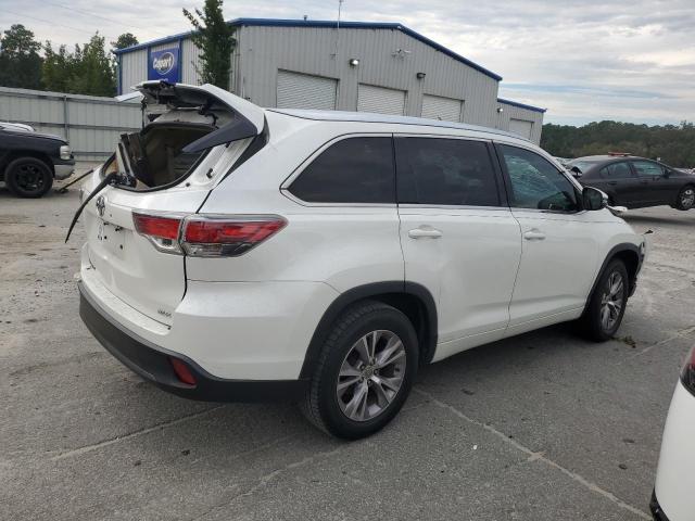 Photo 3 from auction – 2015 TOYOTA HIGHLANDER with VIN 5TDKKRFHXFS109625
