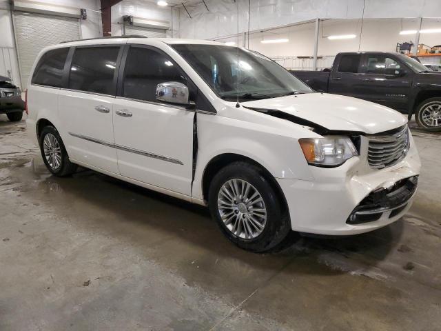Photo 4 from auction – 2013 CHRYSLER TOWN & COU with VIN 2C4RC1CG1DR646074