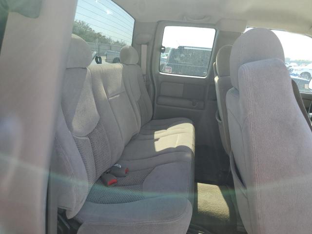 Photo 10 from auction – 2004 CHEVROLET SILVERADO with VIN 2GCEC19V641143918