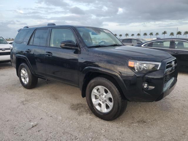 Photo 4 from auction – 2024 TOYOTA 4RUNNER SR with VIN JTEEU5JR0R5309533