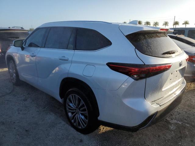 Photo 2 from auction – 2022 TOYOTA HIGHLANDER with VIN 5TDFZRAH4NS090685