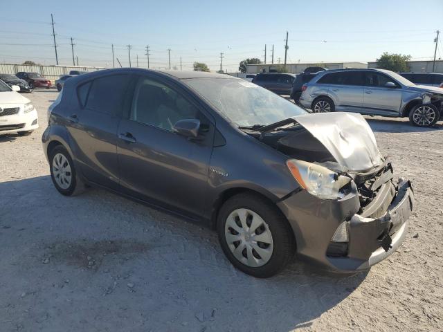Photo 4 from auction – 2012 TOYOTA PRIUS C with VIN JTDKDTB33C1507012
