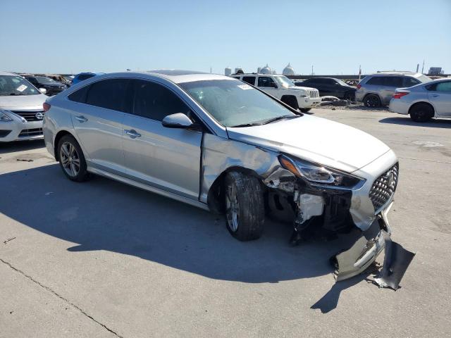 Photo 4 from auction – 2019 HYUNDAI SONATA LIM with VIN 5NPE34AF6KH741086