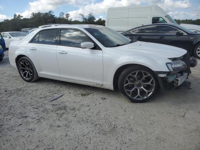 Photo 4 from auction – 2015 CHRYSLER 300 S with VIN 2C3CCABG5FH807837