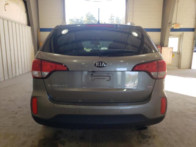 Photo 6 from auction – 2015 KIA SORENTO LX with VIN 5XYKTCA68FG645776