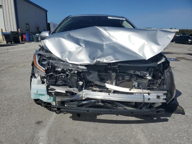 Photo 5 from auction – 2020 TOYOTA COROLLA LE with VIN JTDEPRAE7LJ098460