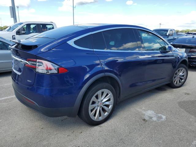 Photo 3 from auction – 2017 TESLA MODEL X with VIN 5YJXCAE29HF034862