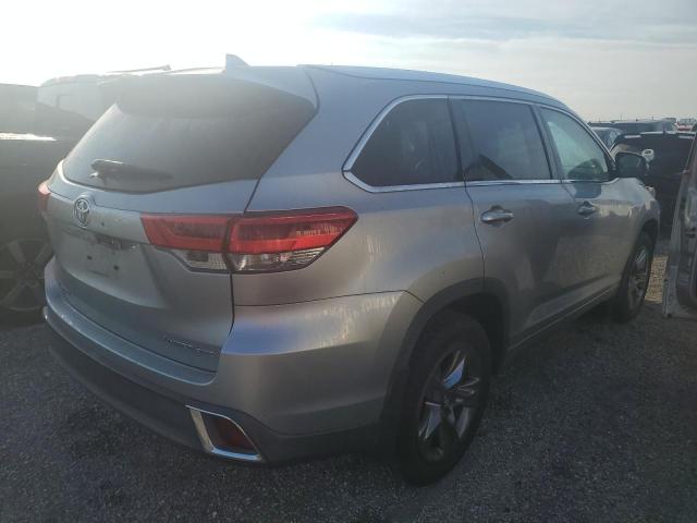 Photo 3 from auction – 2019 TOYOTA HIGHLANDER with VIN 5TDDZRFH3KS976170