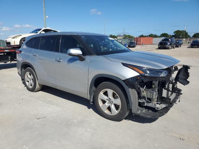 Photo 4 from auction – 2022 TOYOTA HIGHLANDER with VIN 5TDCZRAH3NS108175