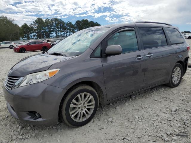 TOYOTA SIENNA XLE 2017 with VIN 5TDYZ3DC0HS783229 - Photo from auction