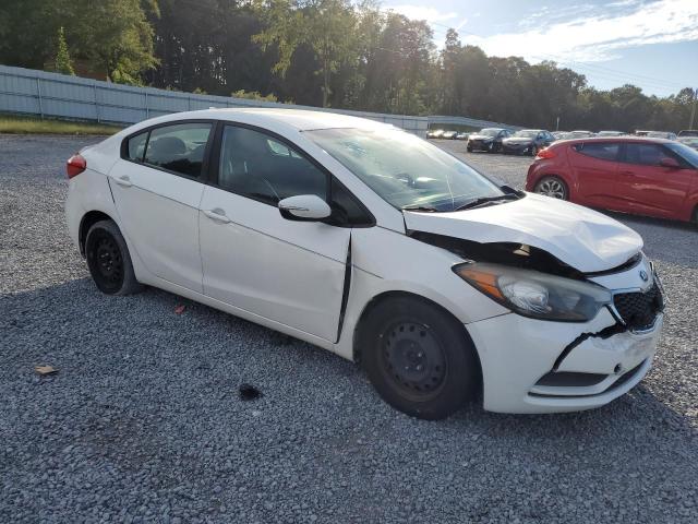 Photo 4 from auction – 2016 KIA FORTE LX with VIN KNAFX4A63G5532417