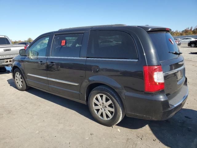 Photo 2 from auction – 2016 CHRYSLER TOWN & COU with VIN 2C4RC1BG8GR289675