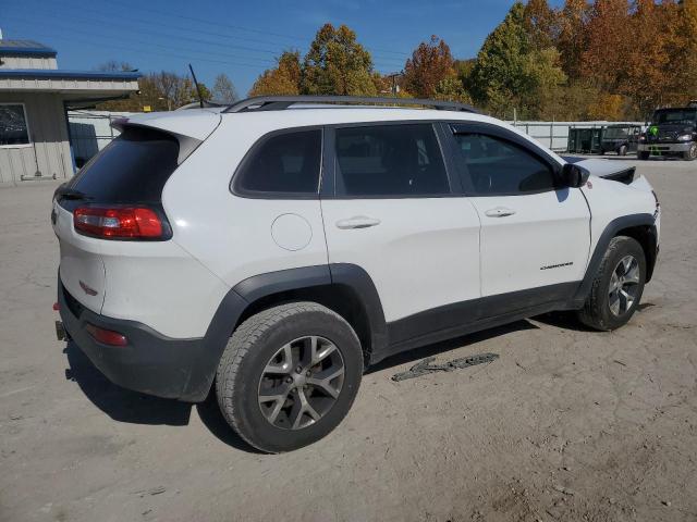 Photo 3 from auction – 2018 JEEP CHEROKEE T with VIN 1C4PJMBX0JD575173