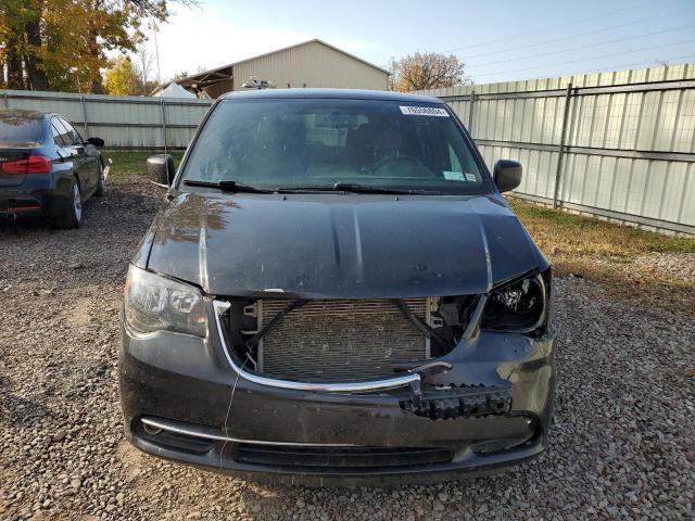 Photo 5 from auction – 2016 CHRYSLER TOWN & COU with VIN 2C4RC1HG1GR232709