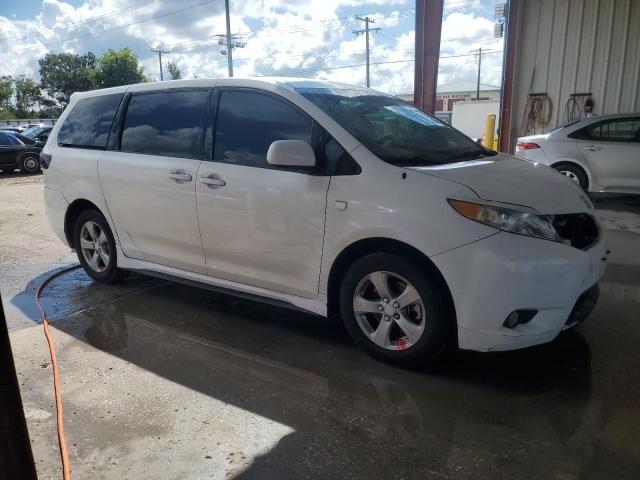 Фото 4 с аукциона – 2011 TOYOTA SIENNA BAS с VIN 5TDKA3DC7BS009127